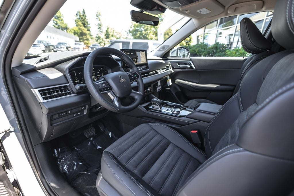 2026 Mitsubishi Outlander PHEV SE