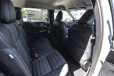 2026 Mitsubishi Outlander PHEV SE