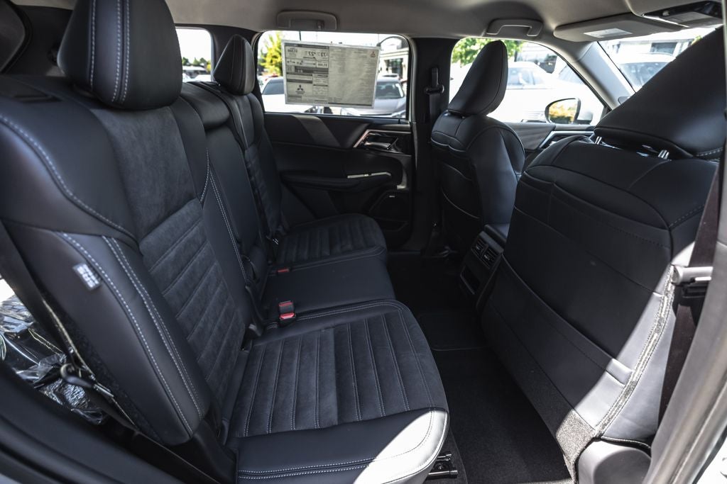 2026 Mitsubishi Outlander PHEV SE