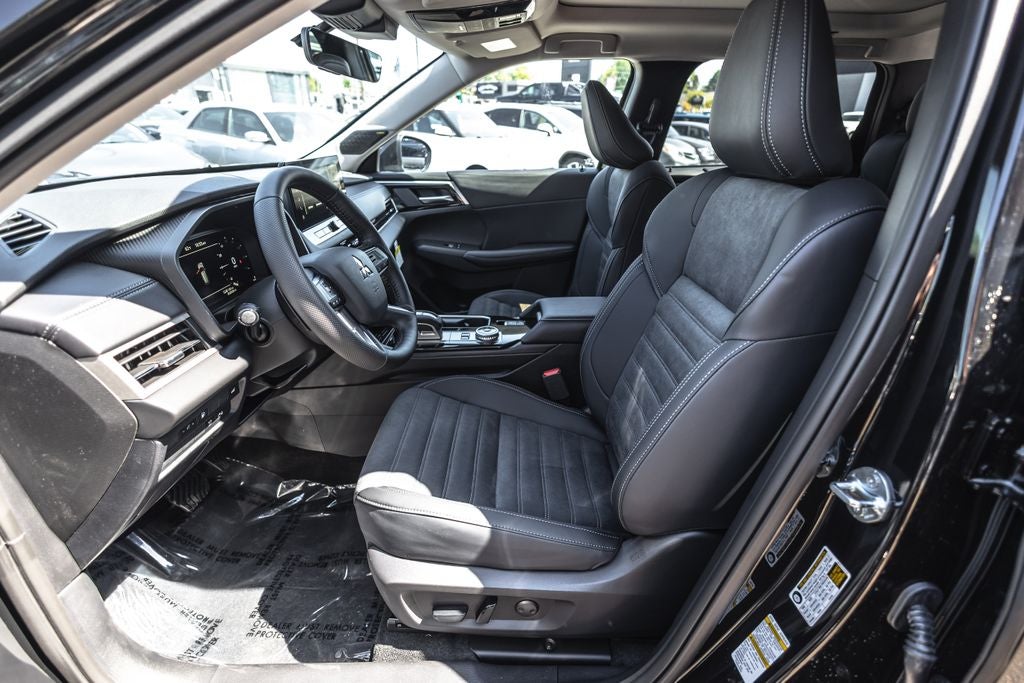 2026 Mitsubishi Outlander PHEV SE