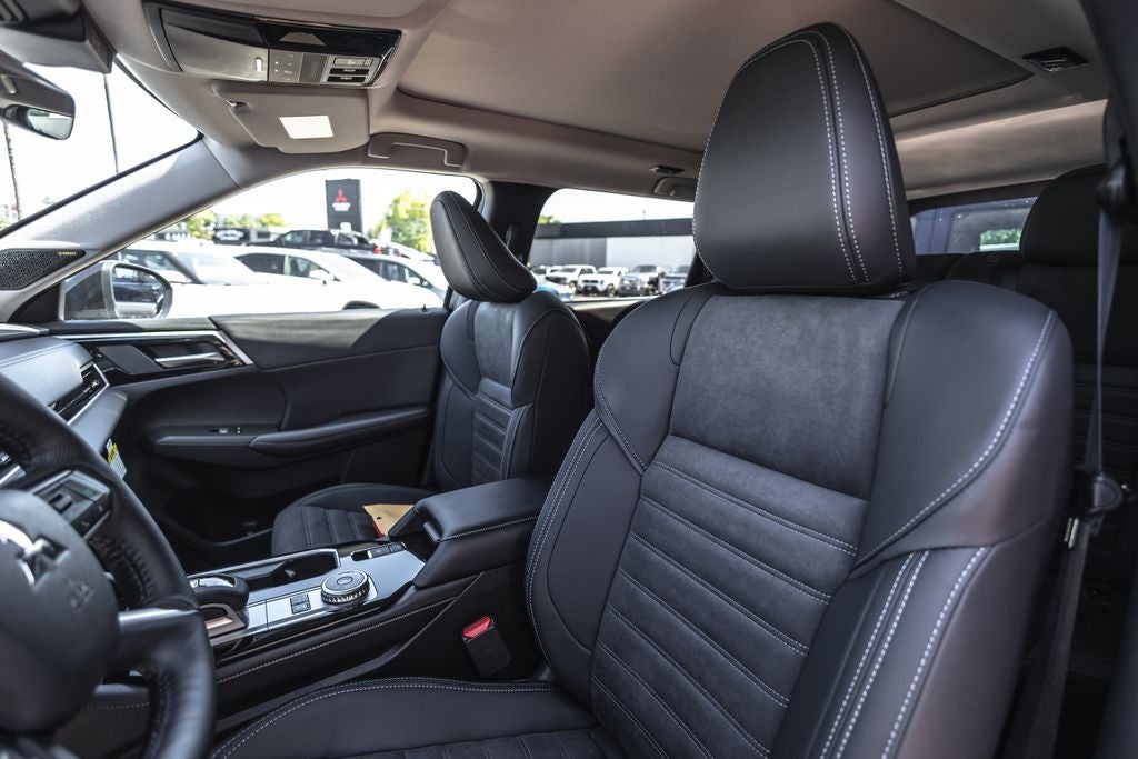 2026 Mitsubishi Outlander PHEV SE