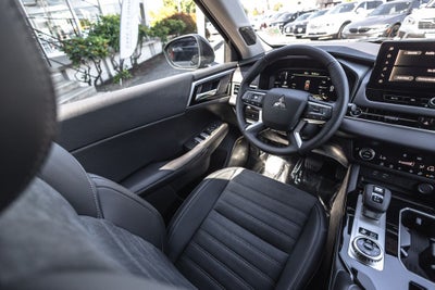 2026 Mitsubishi Outlander PHEV SE