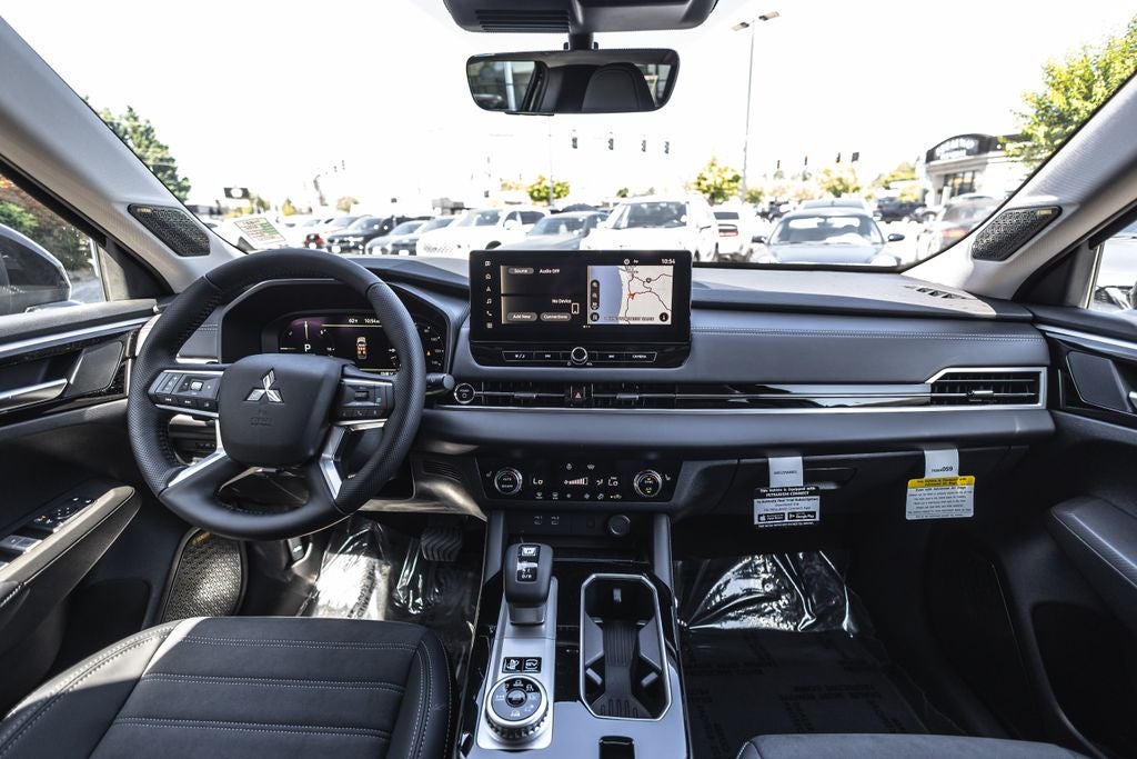 2026 Mitsubishi Outlander PHEV SE