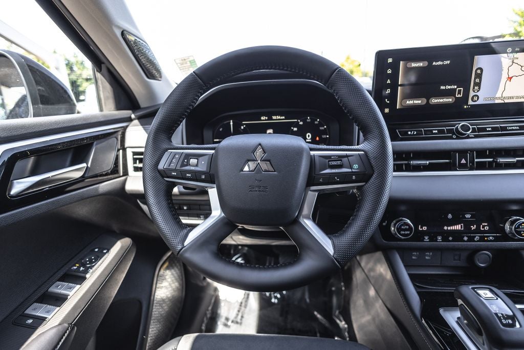 2026 Mitsubishi Outlander PHEV SE