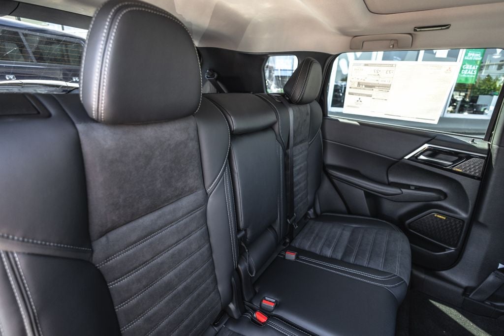 2026 Mitsubishi Outlander PHEV SE