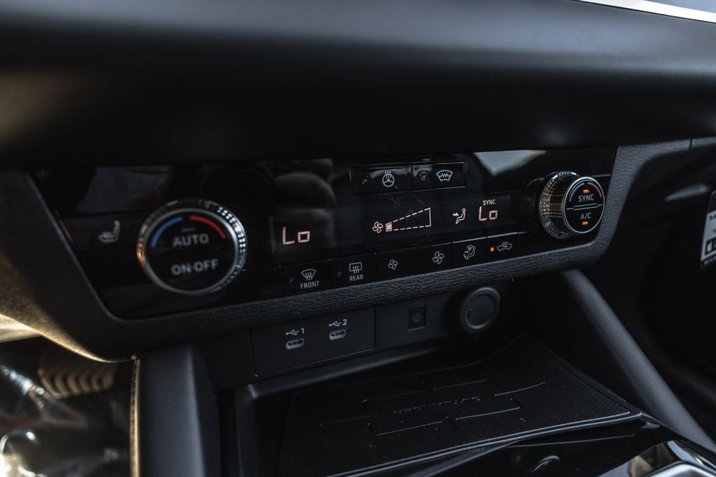 2026 Mitsubishi Outlander PHEV SE