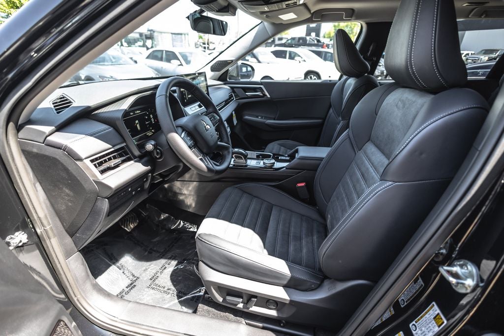 2026 Mitsubishi Outlander PHEV SE