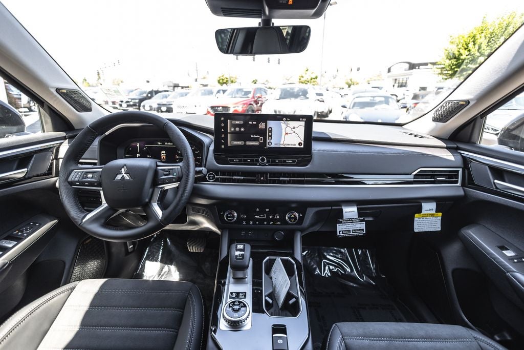 2026 Mitsubishi Outlander PHEV SE