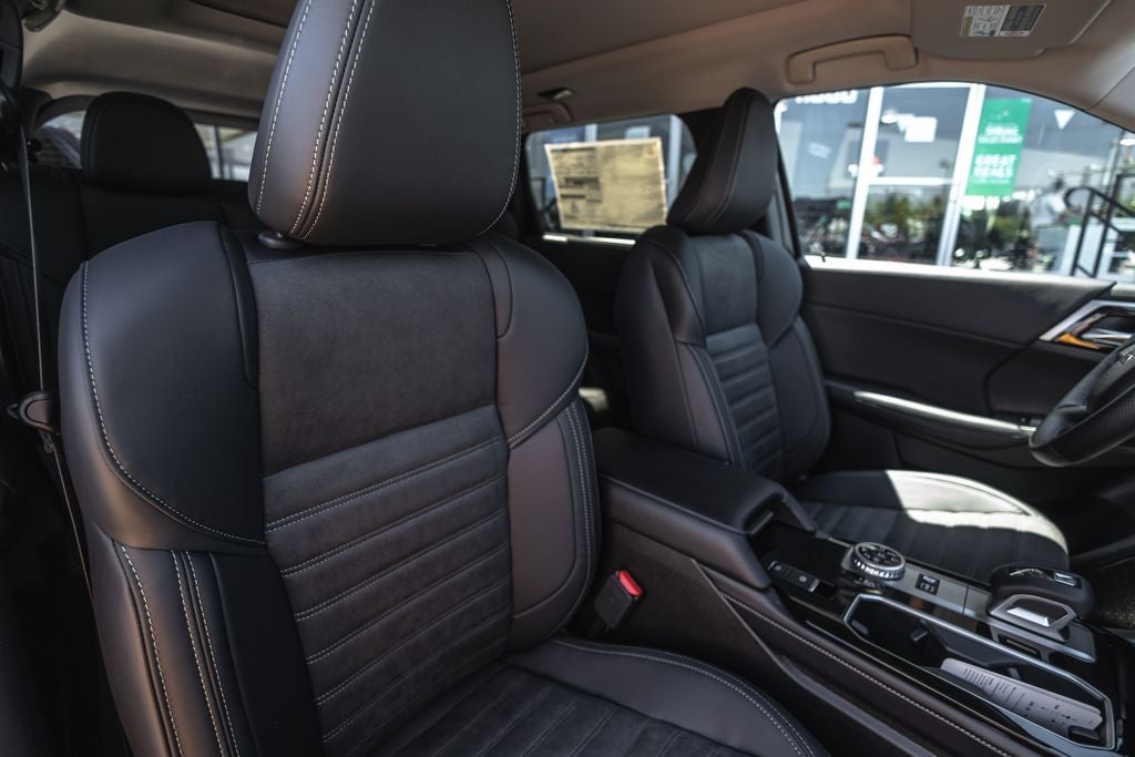 2026 Mitsubishi Outlander PHEV SE