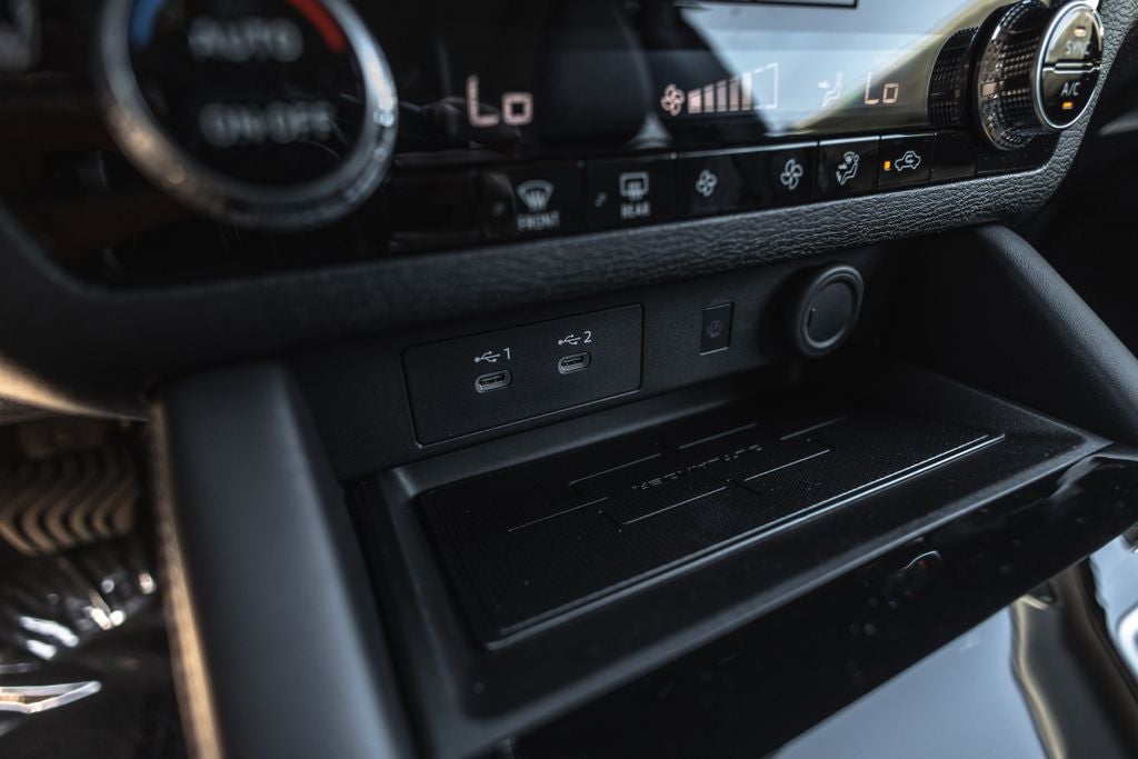 2026 Mitsubishi Outlander PHEV SE