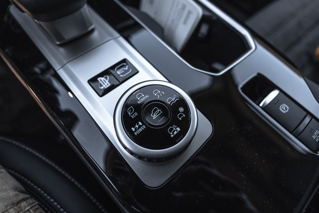 2026 Mitsubishi Outlander PHEV SE