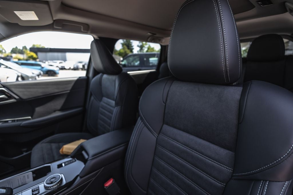 2026 Mitsubishi Outlander PHEV SE