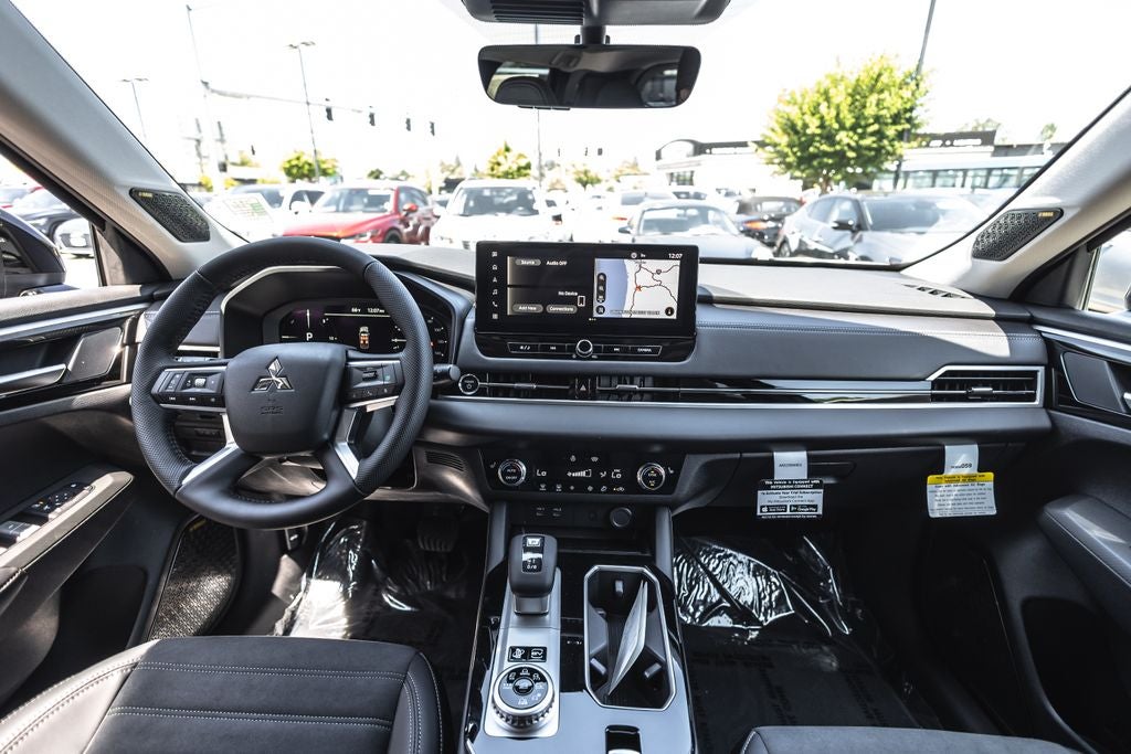 2026 Mitsubishi Outlander PHEV SE