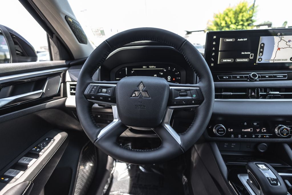 2026 Mitsubishi Outlander PHEV SE