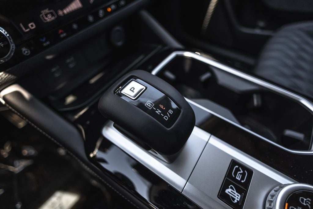 2026 Mitsubishi Outlander PHEV SEL