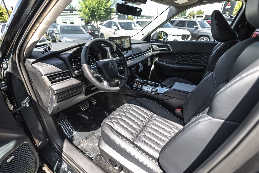 2026 Mitsubishi Outlander PHEV SEL