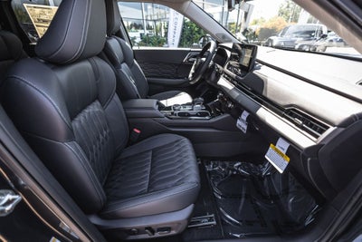 2026 Mitsubishi Outlander PHEV SEL