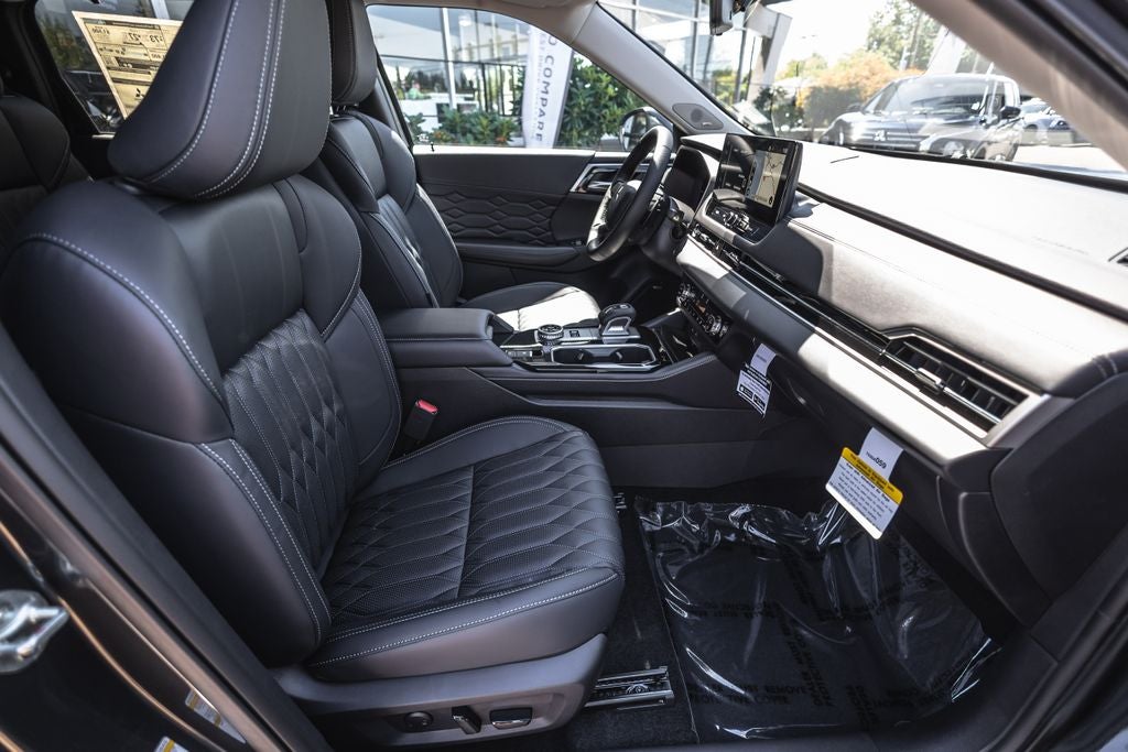 2026 Mitsubishi Outlander PHEV SEL
