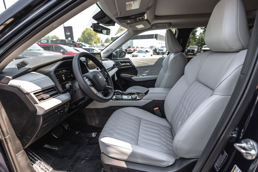 2026 Mitsubishi Outlander PHEV SEL