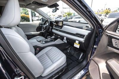 2026 Mitsubishi Outlander PHEV SEL
