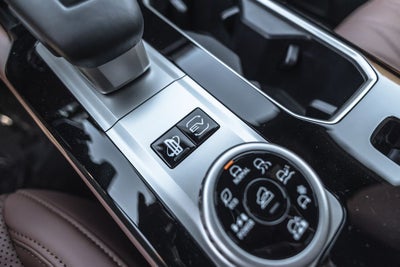 2026 Mitsubishi Outlander PHEV SEL