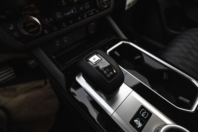 2026 Mitsubishi Outlander PHEV SEL