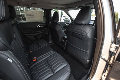 2026 Mitsubishi Outlander PHEV SEL