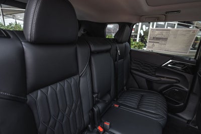 2026 Mitsubishi Outlander PHEV SEL