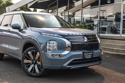 2026 Mitsubishi Outlander PHEV SEL