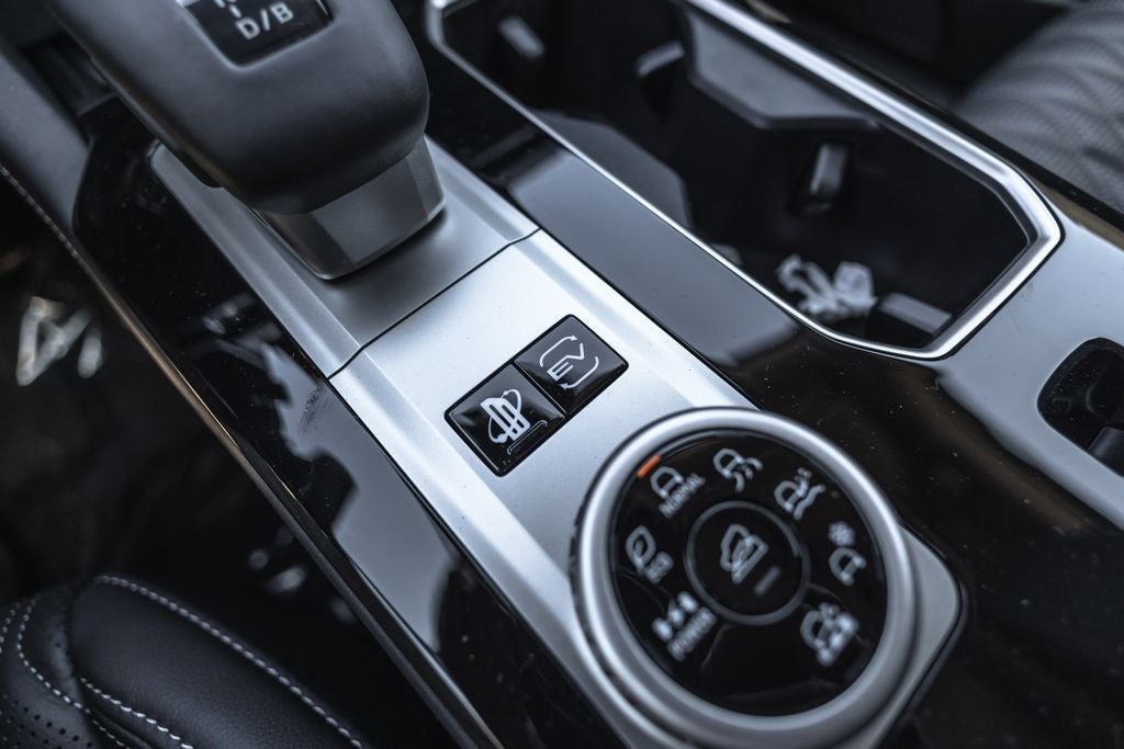 2026 Mitsubishi Outlander PHEV SEL