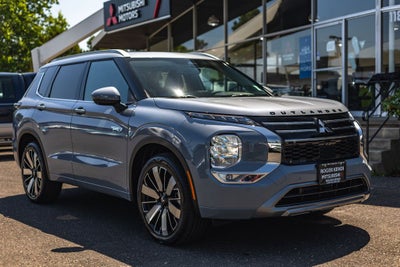 2026 Mitsubishi Outlander PHEV SEL