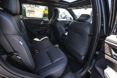 2026 Mitsubishi Outlander PHEV SEL