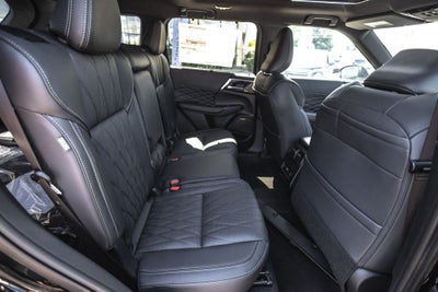 2026 Mitsubishi Outlander PHEV SEL
