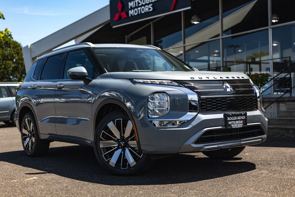 2026 Mitsubishi Outlander Plug-in Hybrid SEL S-AWC's photo
