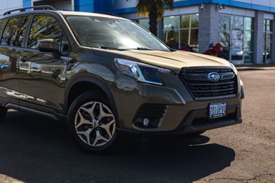 2024 Subaru Forester Premium