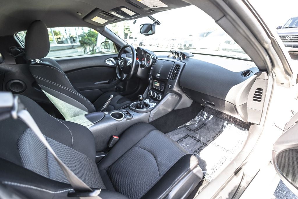 2020 Nissan 370Z Sport