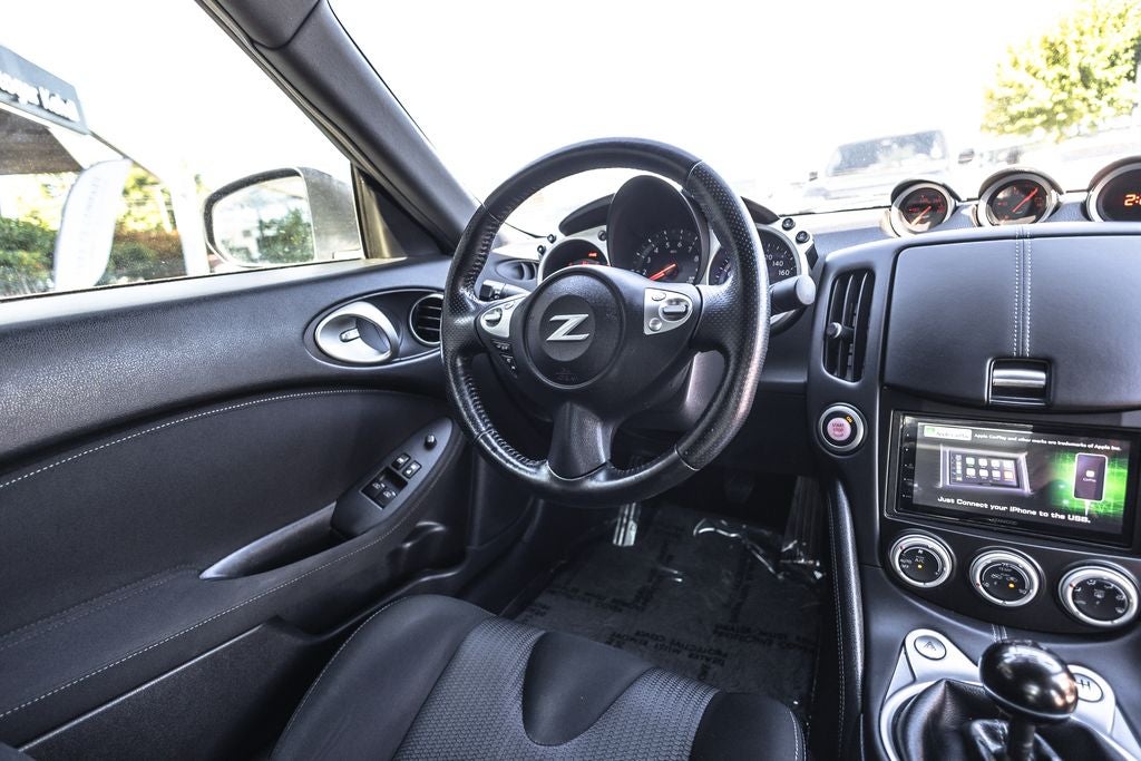 2020 Nissan 370Z Sport