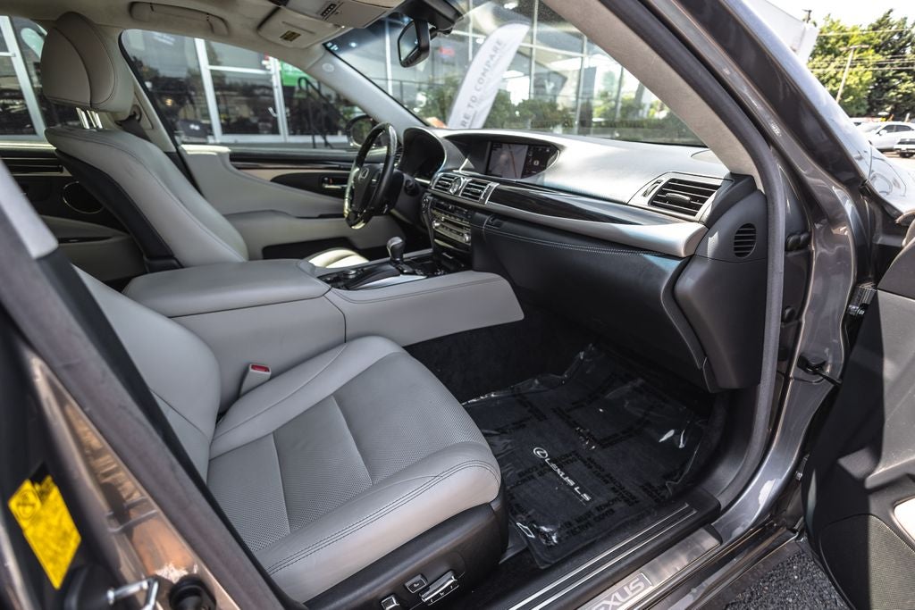 2015 Lexus LS 460