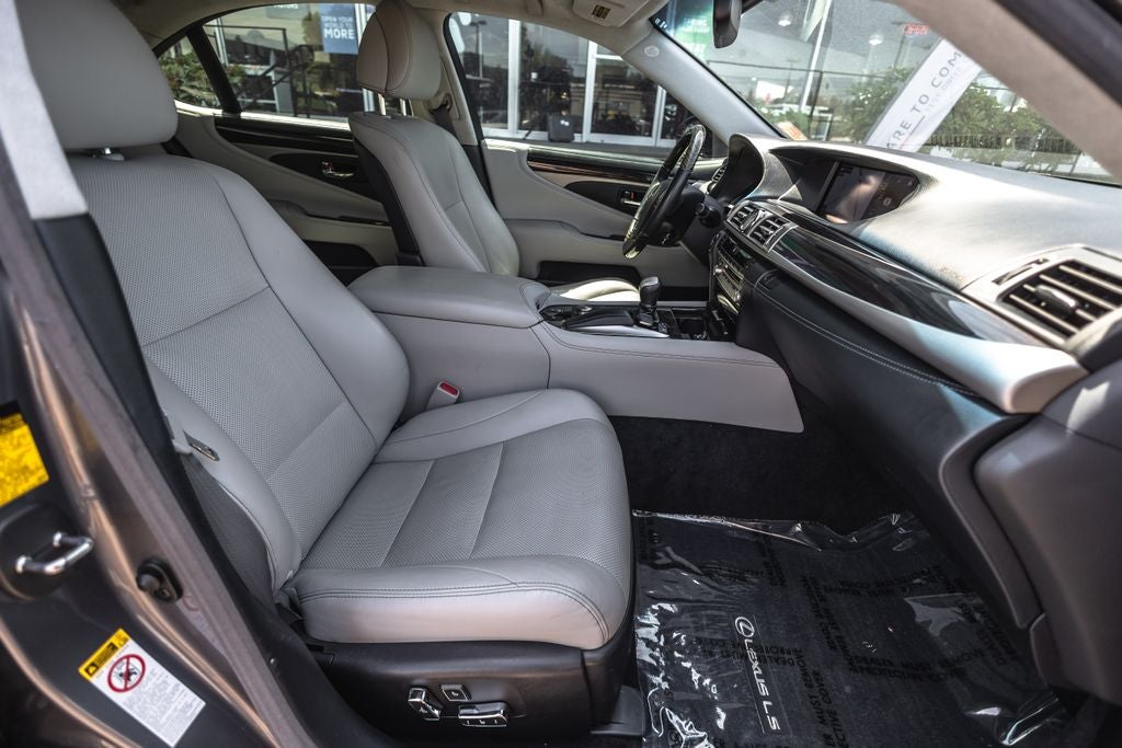 2015 Lexus LS 460