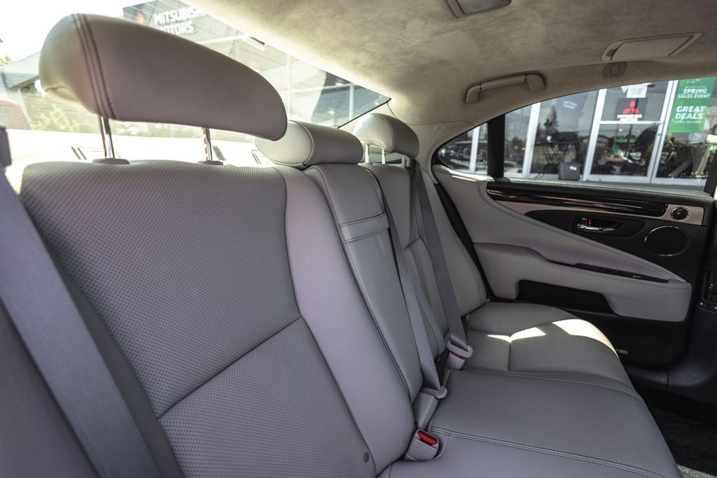 2015 Lexus LS 460