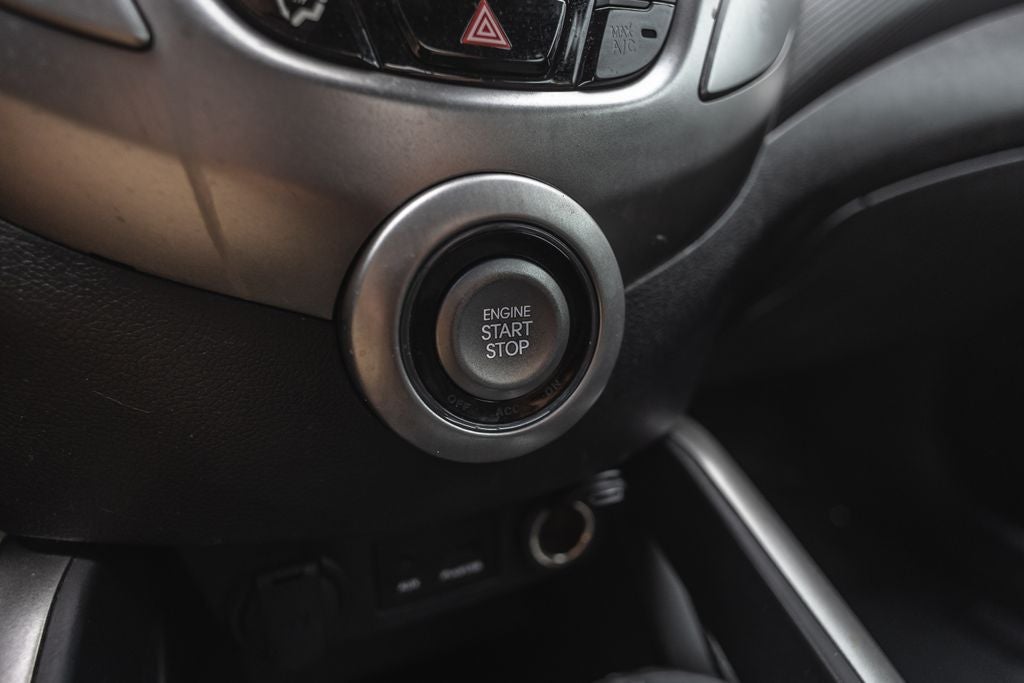 2012 Hyundai Veloster Base w/Black
