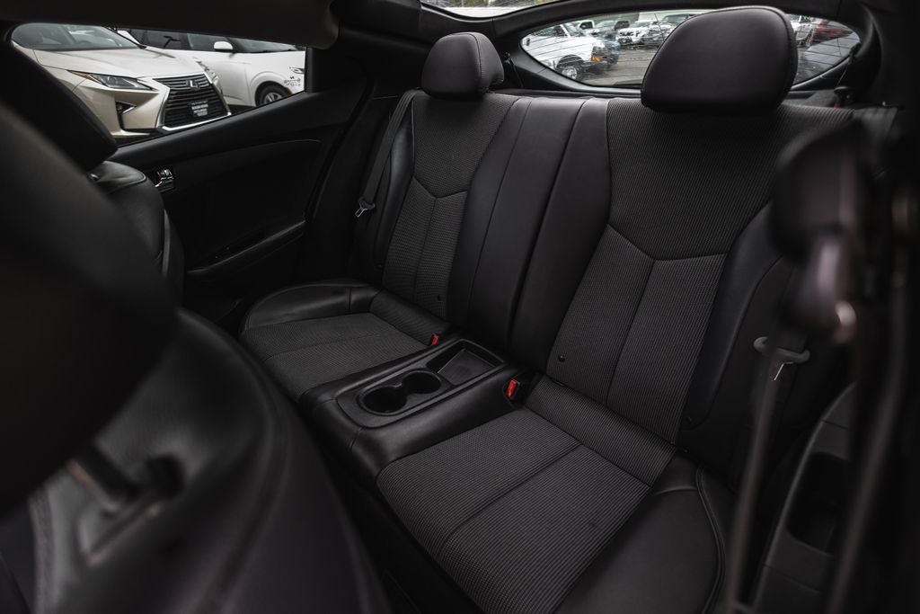 2012 Hyundai Veloster Base w/Black