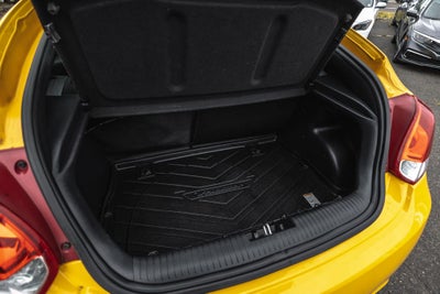 2012 Hyundai Veloster Base w/Black