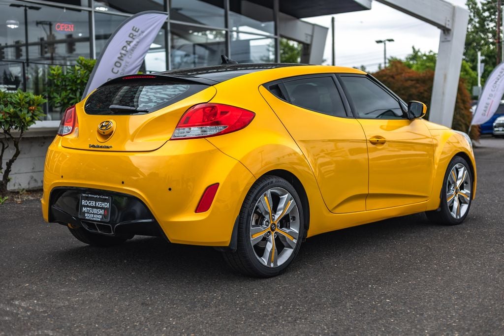 2012 Hyundai Veloster Base w/Black