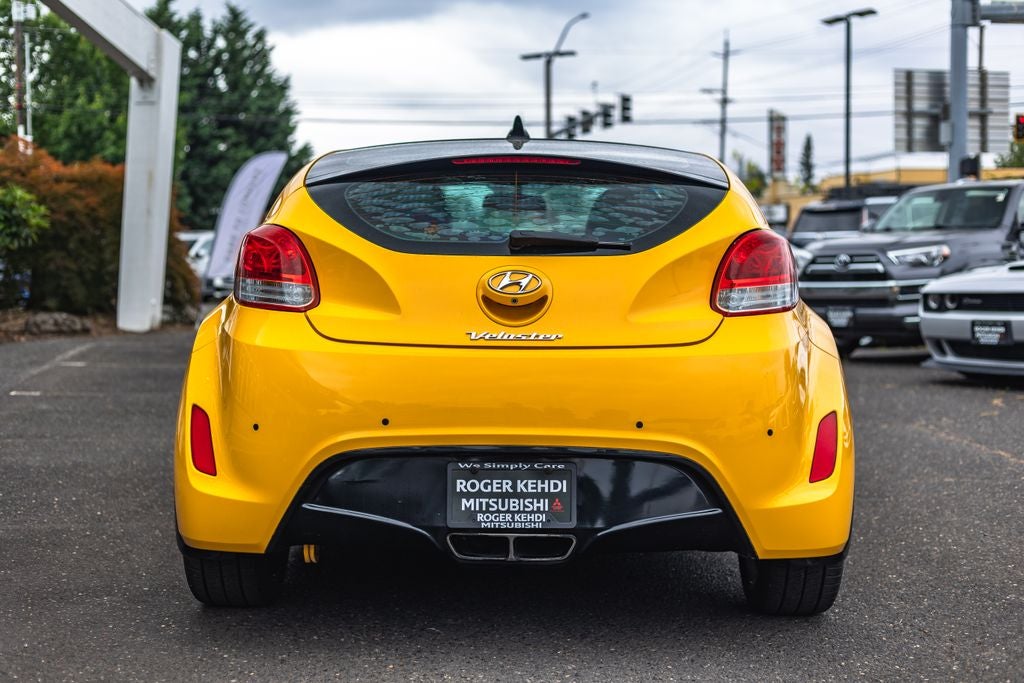 2012 Hyundai Veloster Base w/Black