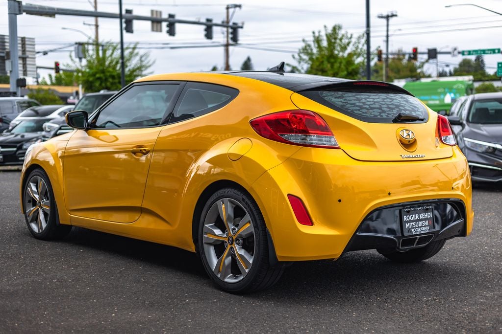 2012 Hyundai Veloster Base w/Black
