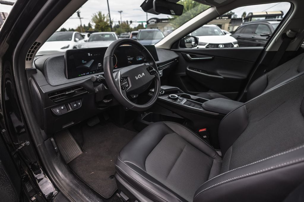 2024 Kia EV6 Light