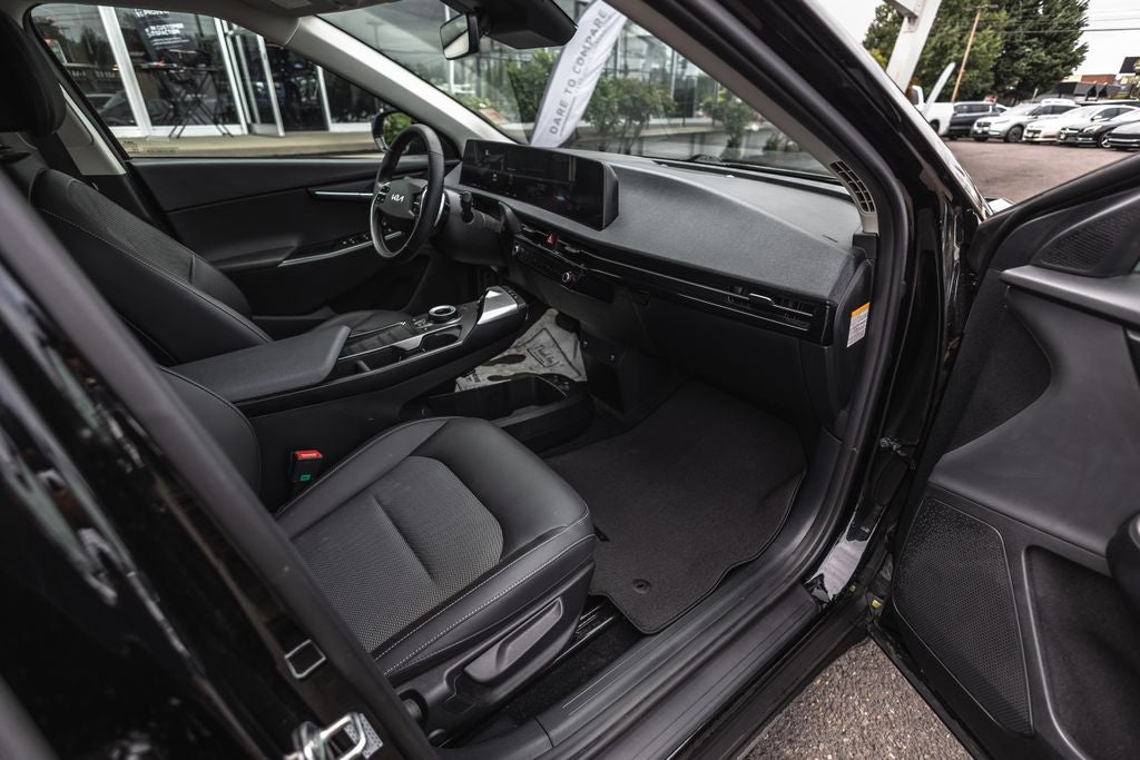 2024 Kia EV6 Light