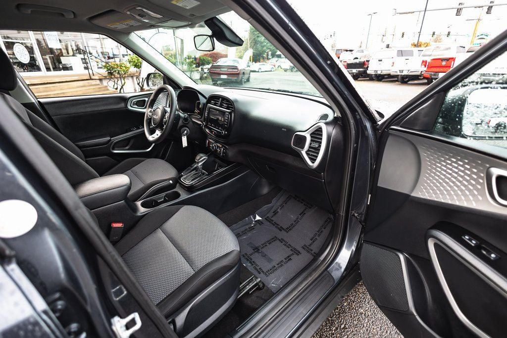 2024 Kia Soul LX