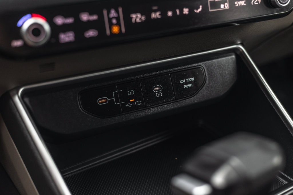 2025 Kia Carnival LXS